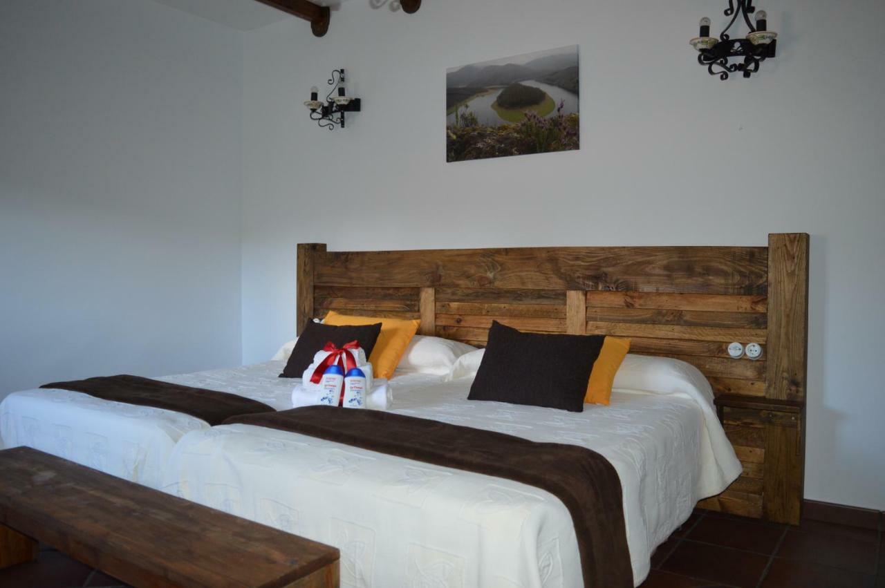 Las Estrebedes Casa Rural Pensionat Caminomorisco Exteriör bild